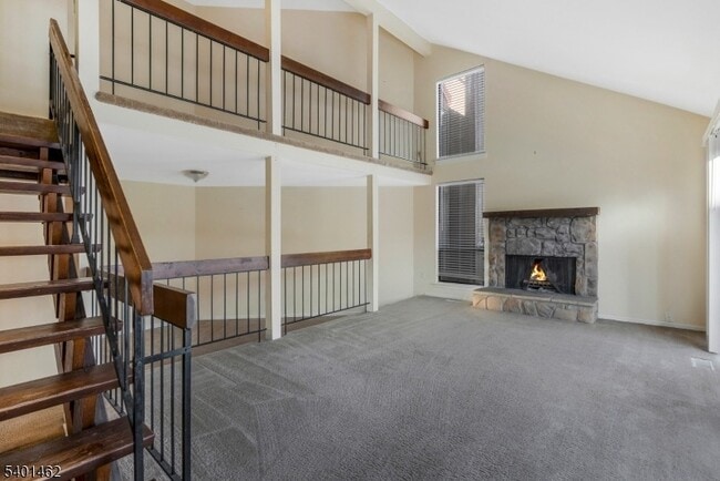 Building Photo - 117 Bluebird Dr