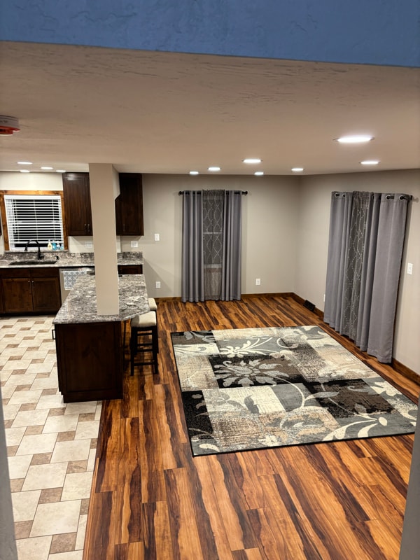 Building Photo - 36 Northshore Dr