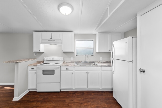 Building Photo - 107 Jodoc Dr