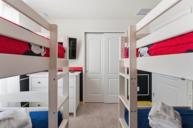 Building Photo - 2440 Dubai St