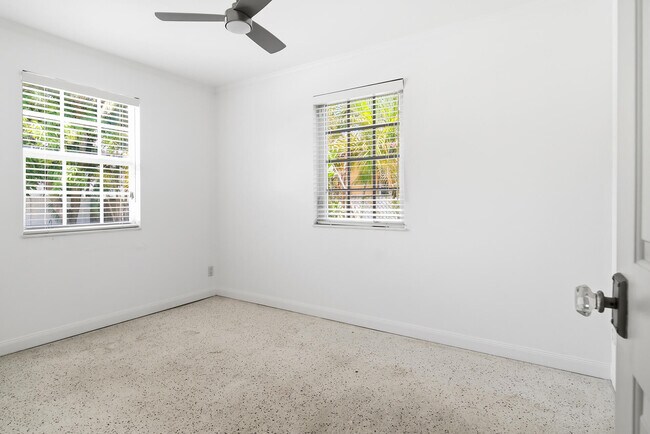 Building Photo - 205 Rutland Blvd