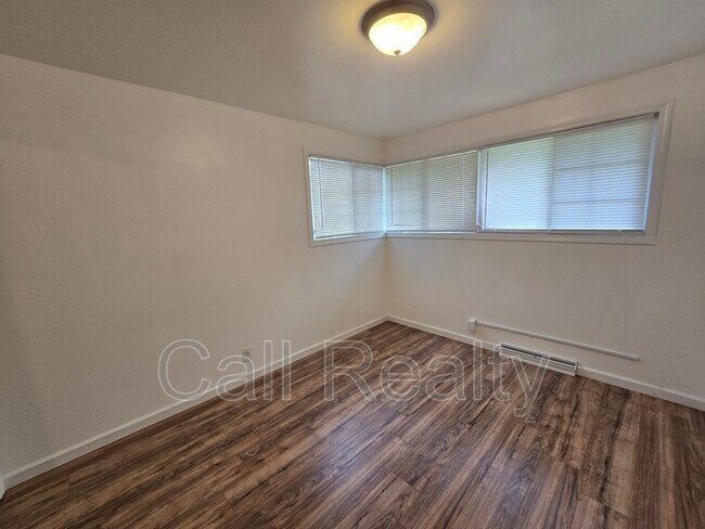 Building Photo - 13324 E Saltese Rd