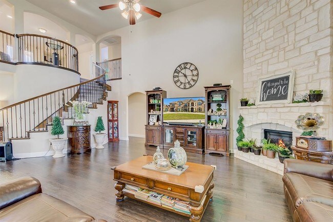 Building Photo - 4805 Comstock Way