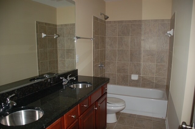 Building Photo - 4051 Orchard Rd