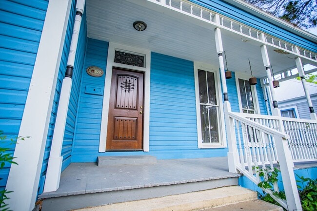 Building Photo - Home for Rent