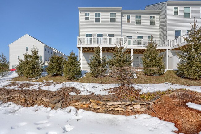 Building Photo - 1 Taube Ct