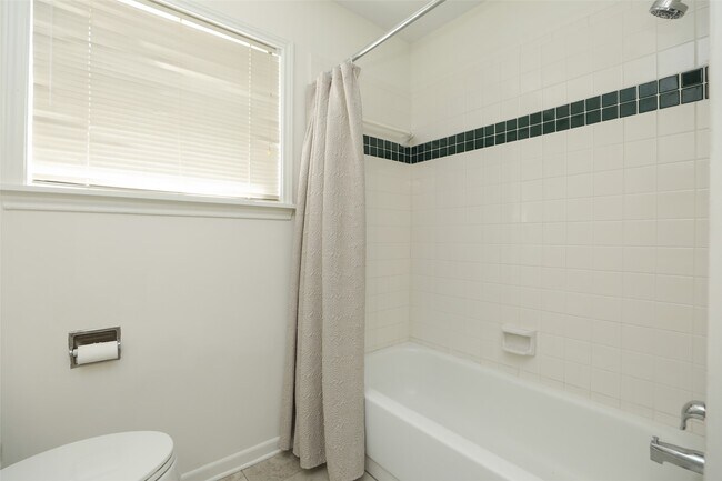 Building Photo - 4403 Omeara Dr