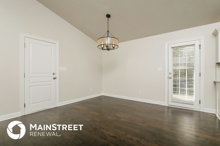 Building Photo - 120 Carrington Ave