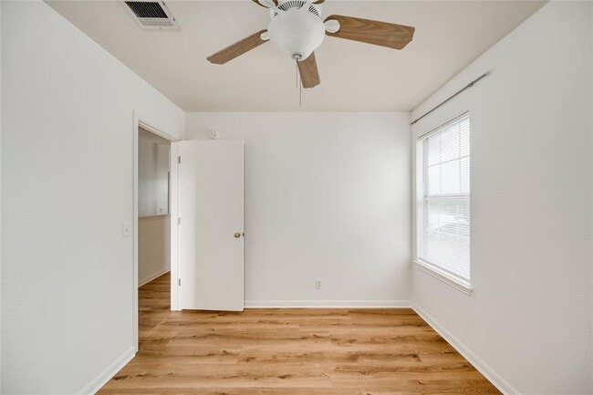 Building Photo - 348 Spillway Dr