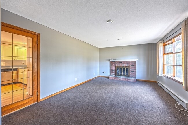 Building Photo - 26 Summit St