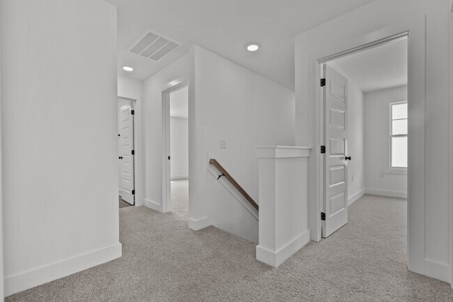 Building Photo - 1571 Scull Rd