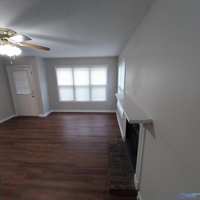 Building Photo - 12009 Sugar Mill Cir