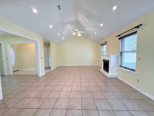 Building Photo - 703 Windsor Ln