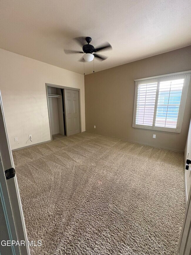 Building Photo - 4136 Tierra Venado Dr