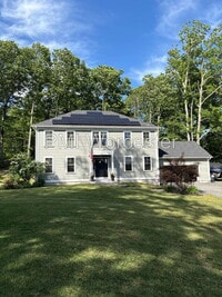 Building Photo - 18 Lake Ave