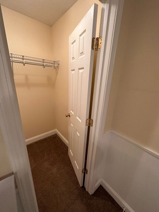 Building Photo - 789 Spence Dr