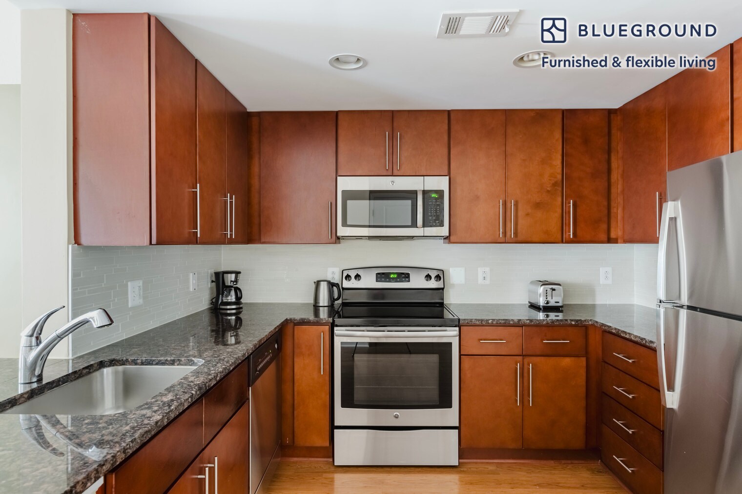 Building Photo - 415 L St NW