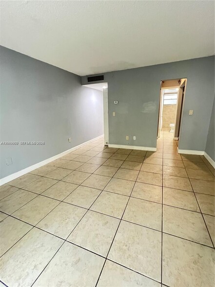 Building Photo - 1610 Lenox Ave