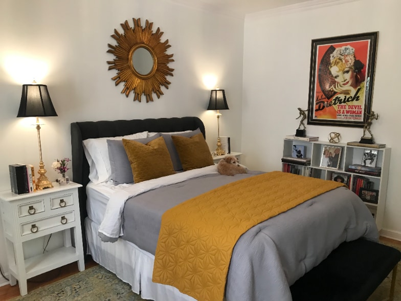 Building Photo - 415 N Sycamore Ave