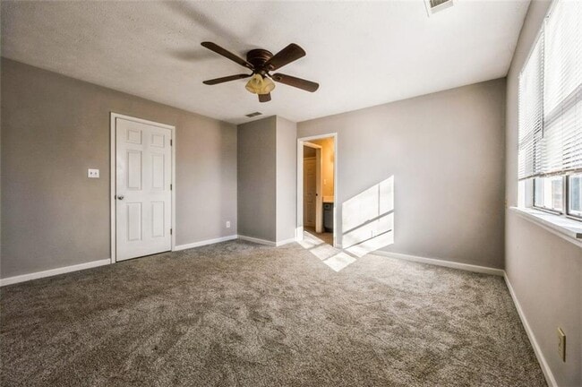 Building Photo - 1258 Minhinette Dr