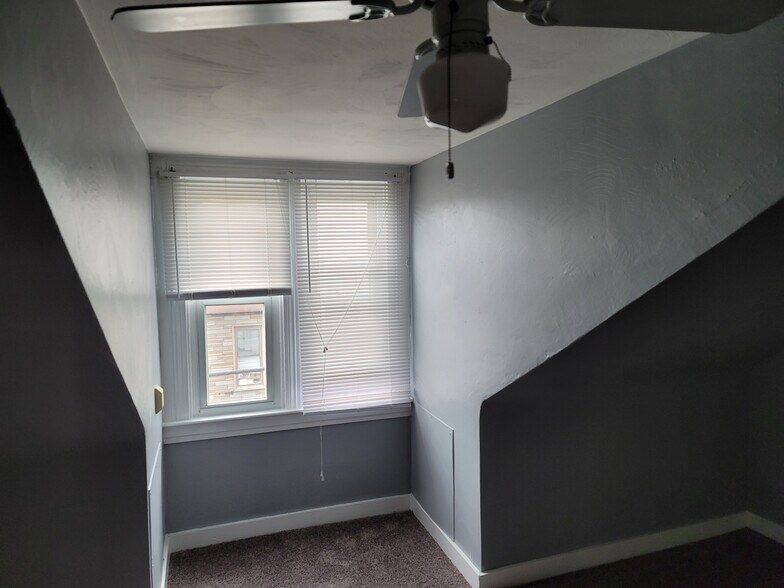2nd Bedroom - 3932 Howley St