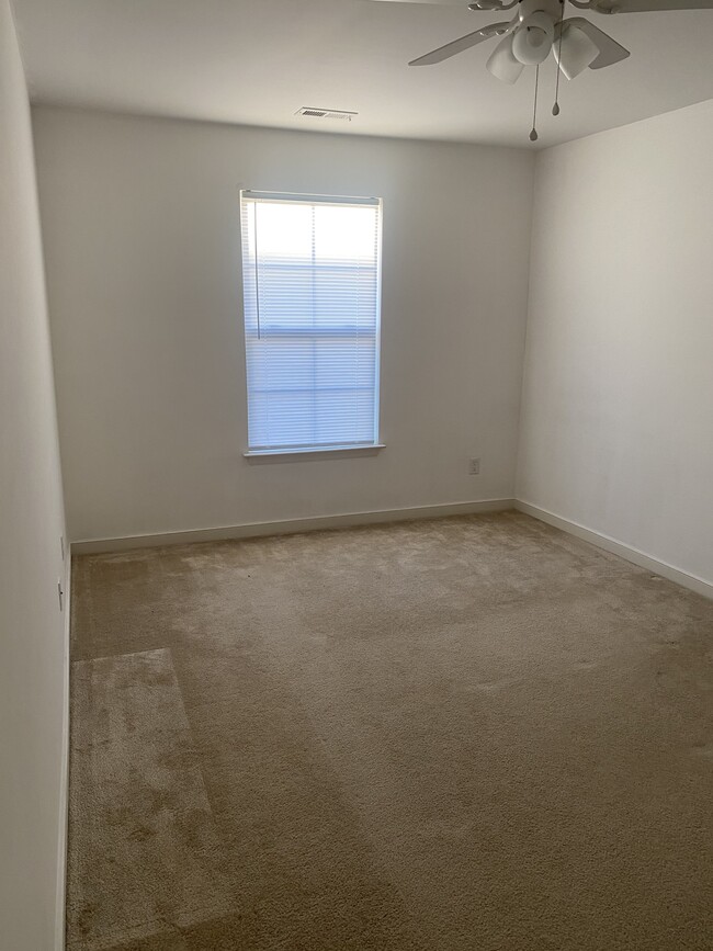 Building Photo - 72 Zenith Loop