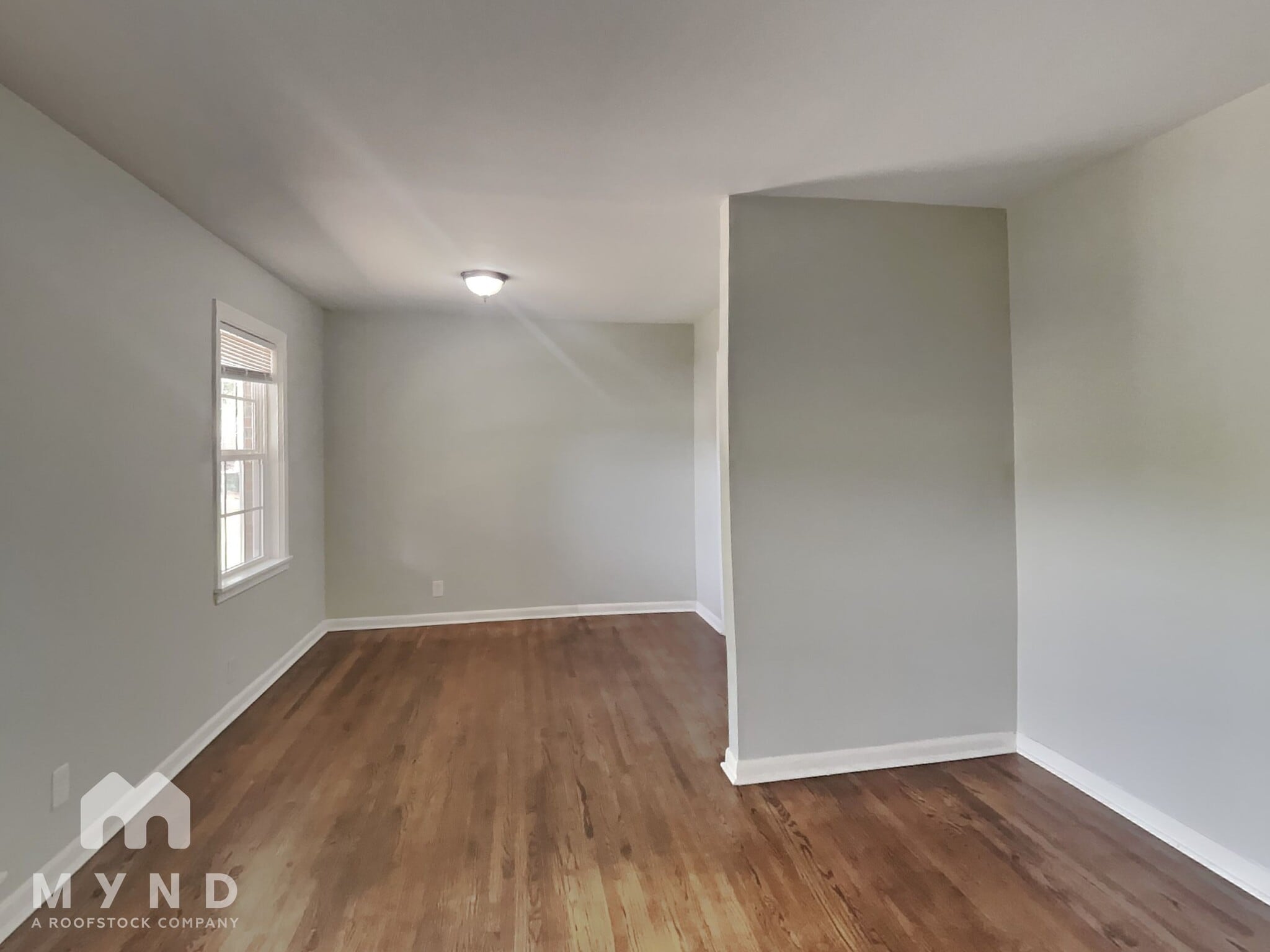 Building Photo - 921 Daniel Cir