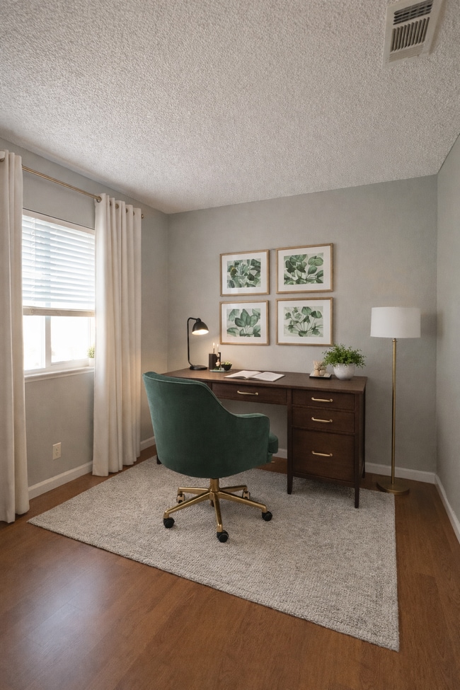 Building Photo - 1878 Autumn Oak Dr