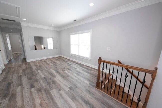 Building Photo - 964 Hank Aaron Dr SE