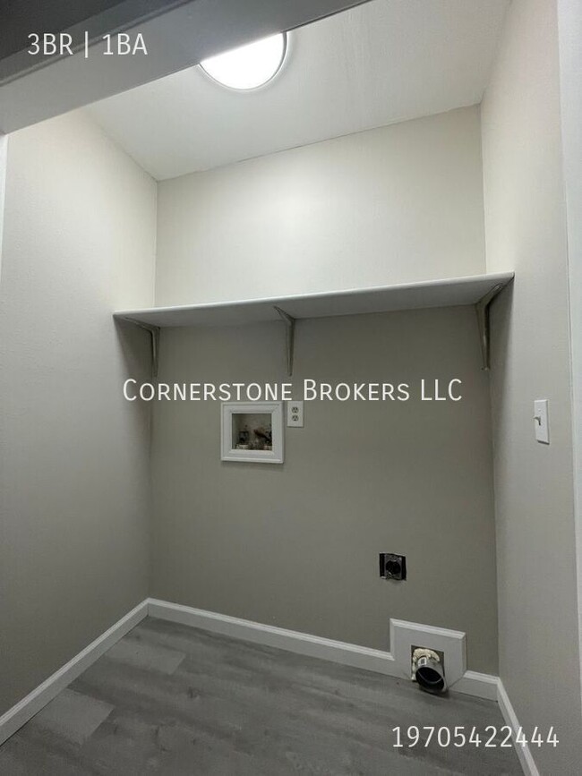 Building Photo - 126 S Curtis-C