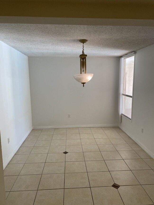 Building Photo - Spacious 2-Bedroom Apartment in Altamonte ...