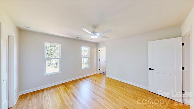 Building Photo - 3600 Carmel Rd