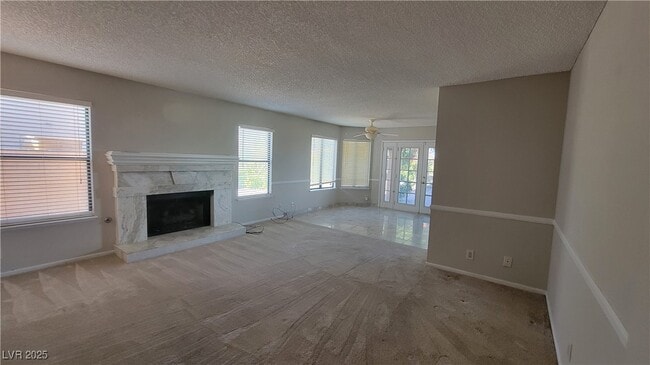 Building Photo - 8700 Captains Pl