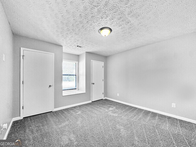 Building Photo - 1299 Bugle Ct