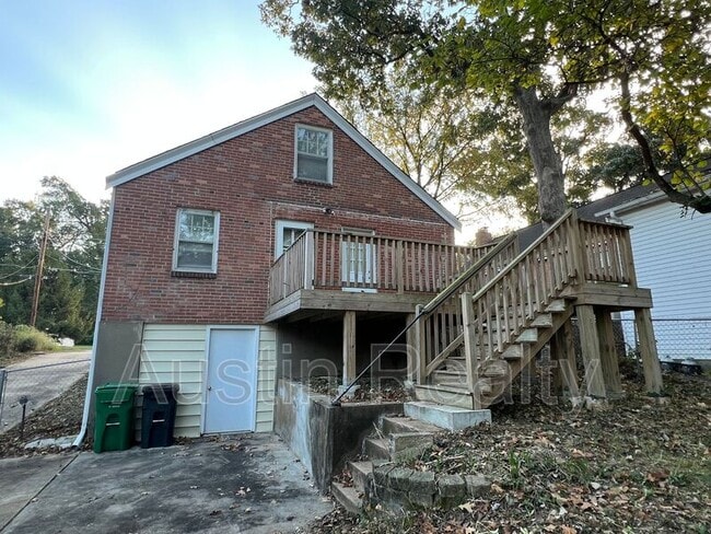 Building Photo - 2521 Cecelia Ave