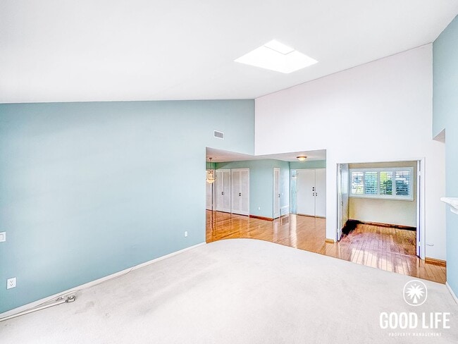 Building Photo - Spacious 3BD/2BA Home in Rancho Bernardo with Large Backyard w/ Garden Beds & 2-Car Garage