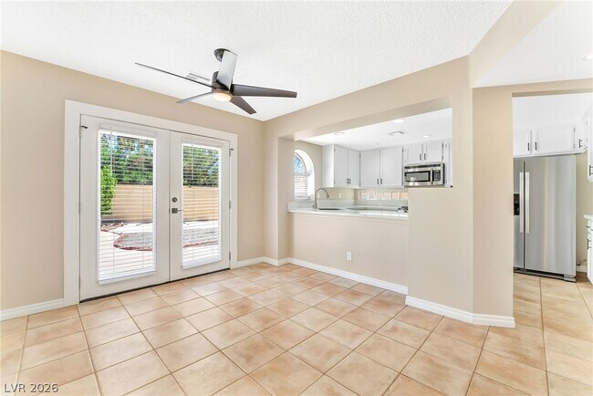 Building Photo - 966 Pack Saddle Ct