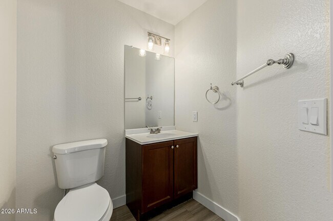 Building Photo - 4368 W Wahalla Ln