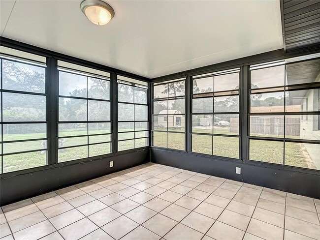 Building Photo - 5576 W Pine Cir