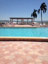 Building Photo - 6219 Palma Del Mar Blvd S