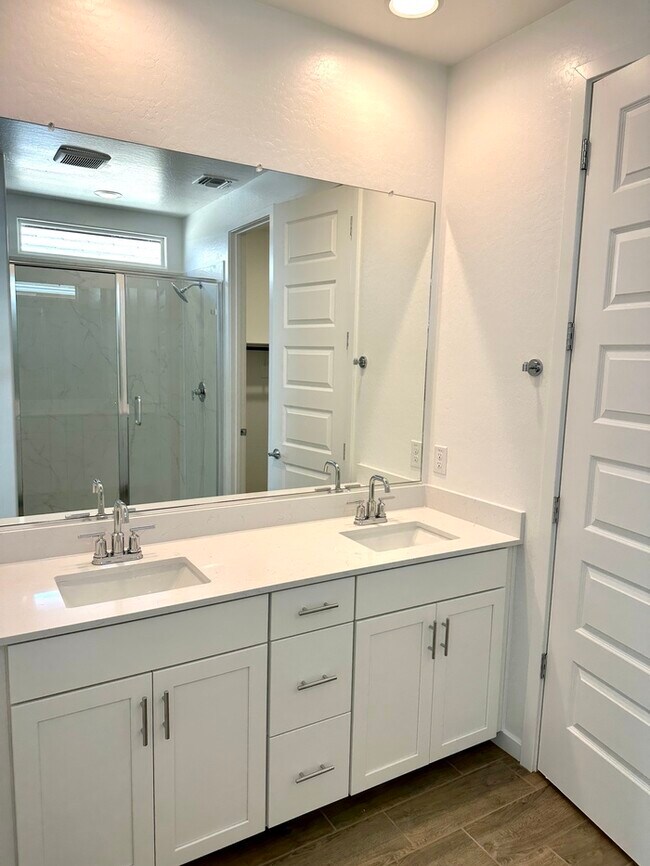 Building Photo - Amazing NEWER Lennar home in Hawes Crossing