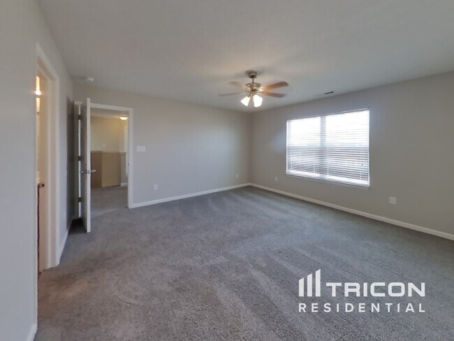 Building Photo - 1618 Huntzinger Blvd