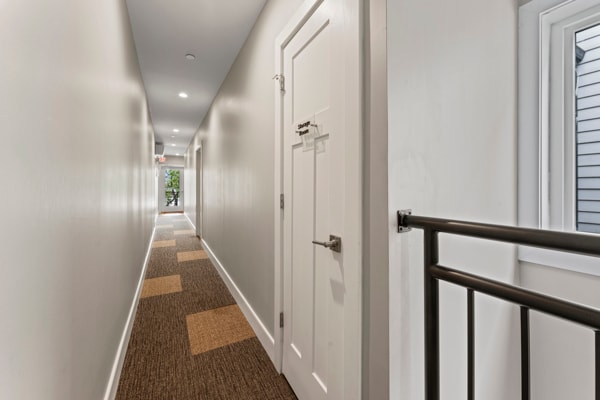 Hallway to unit - 818 Kennedy St NW