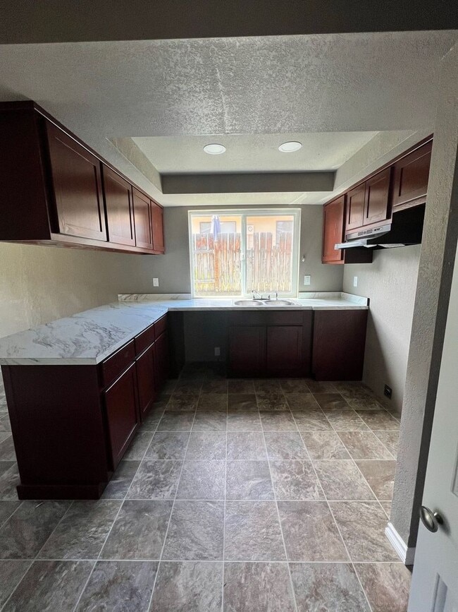 Building Photo - 1218 S 41st Ave