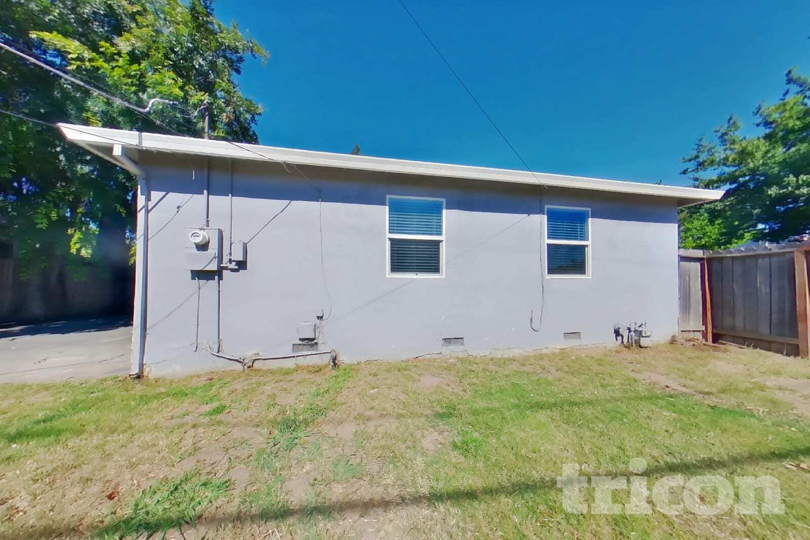 Building Photo - 5041 Whittier Dr