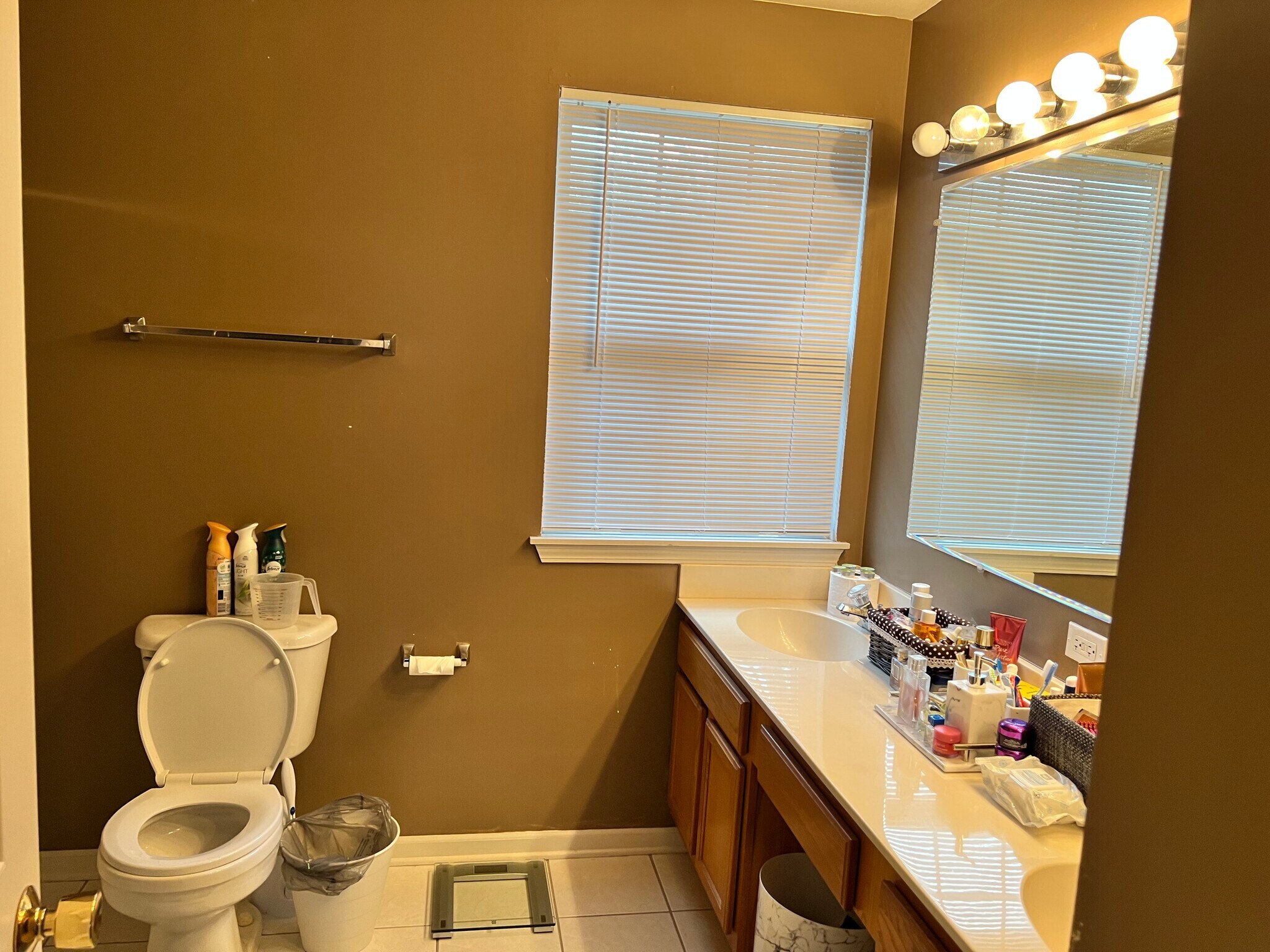 Master Bath - 1738 Windward Ave