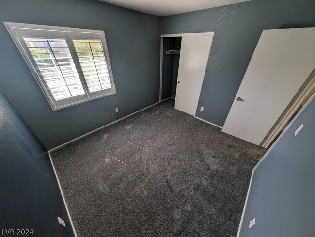 Building Photo - 10388 Poker Alice Ct