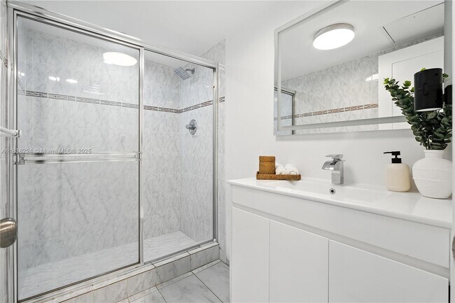 Building Photo - 5555 Collins Ave