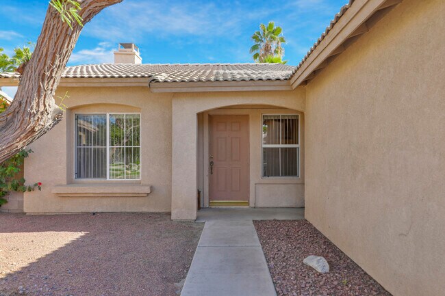Building Photo - 45930 Las Colinas