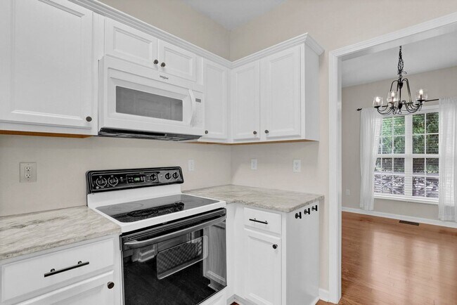 Building Photo - 1010 Meridian Dr